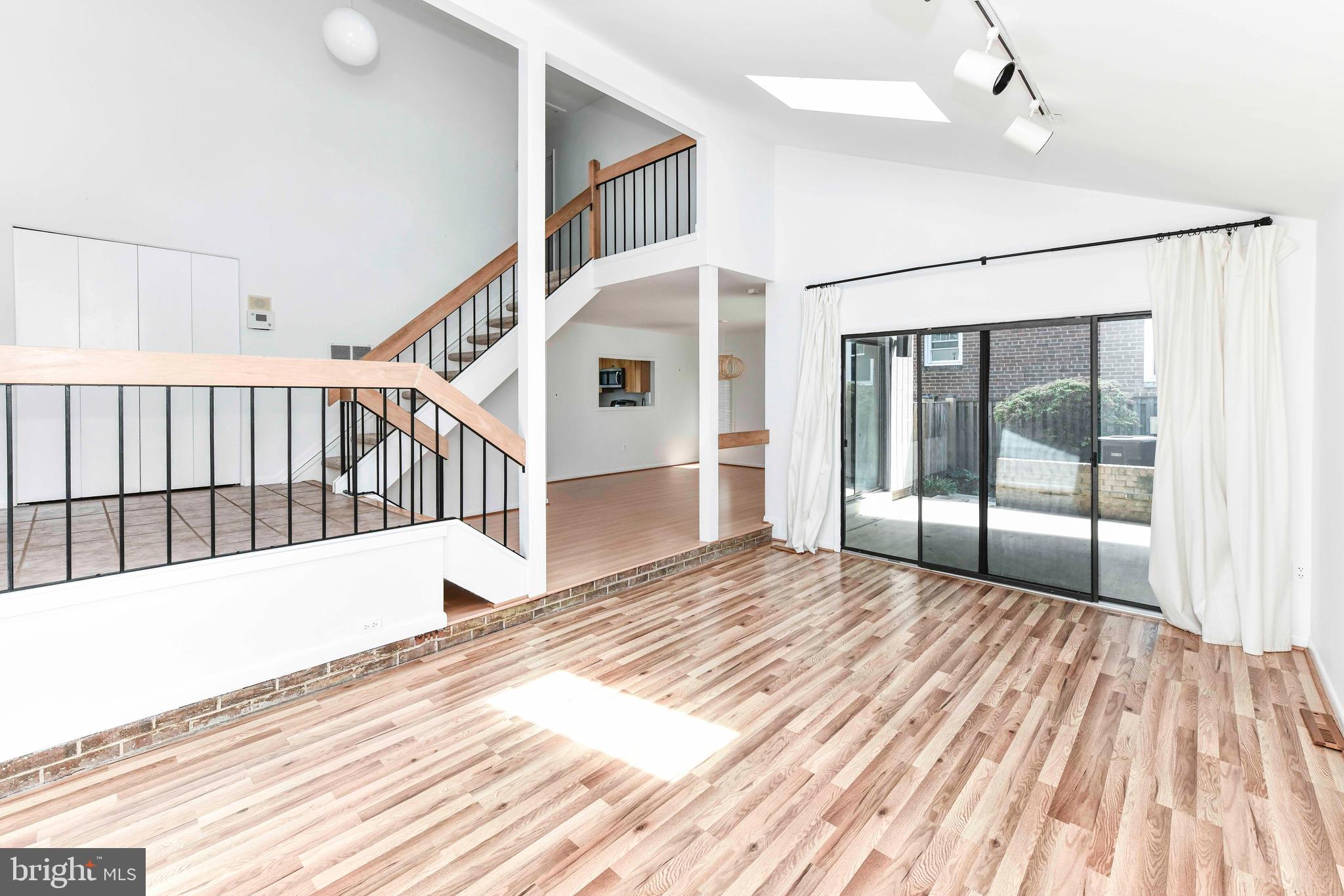 LYON PARK - Residential Lease