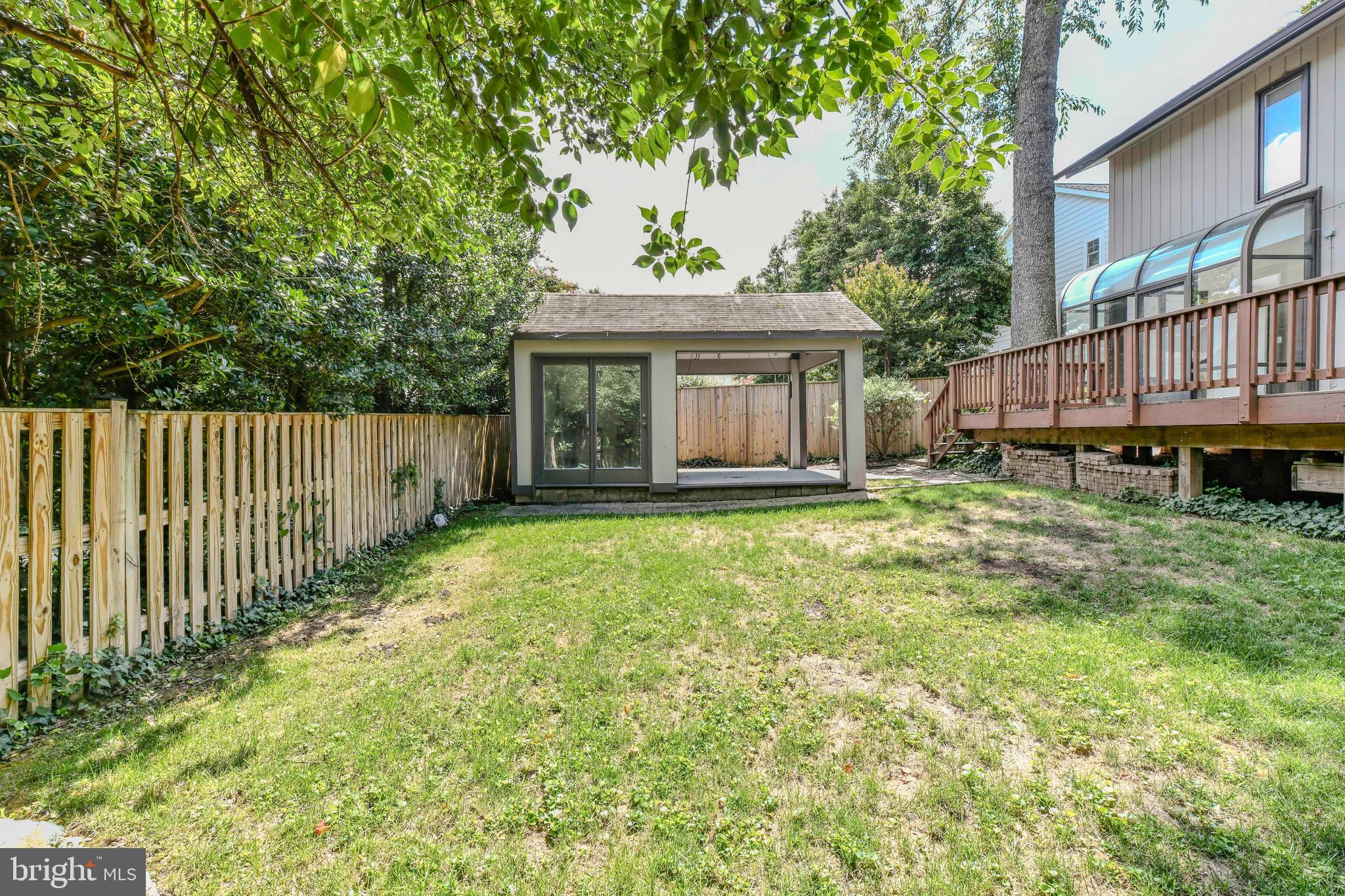 LYON PARK - Residential Lease