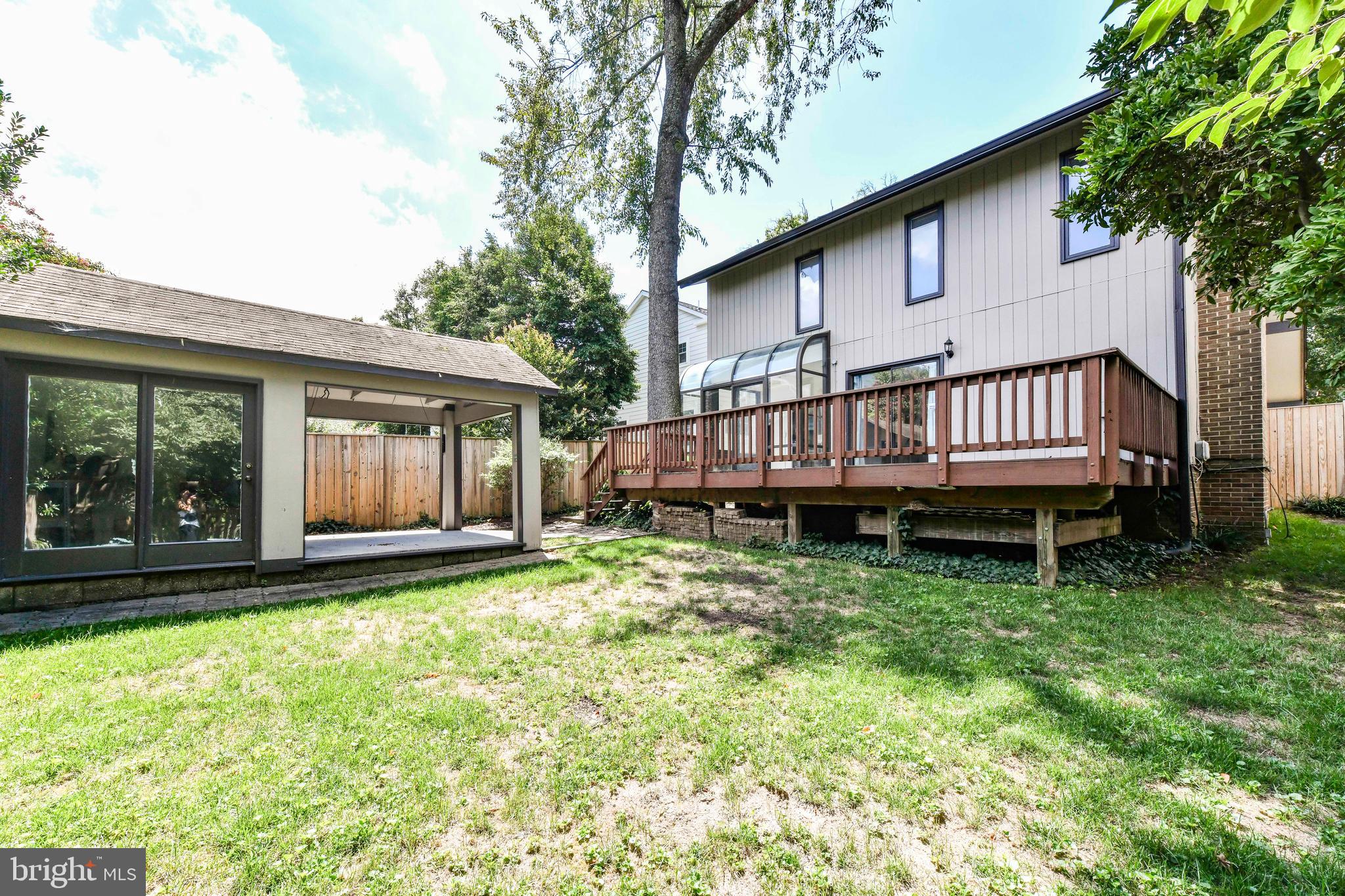 LYON PARK - Residential Lease