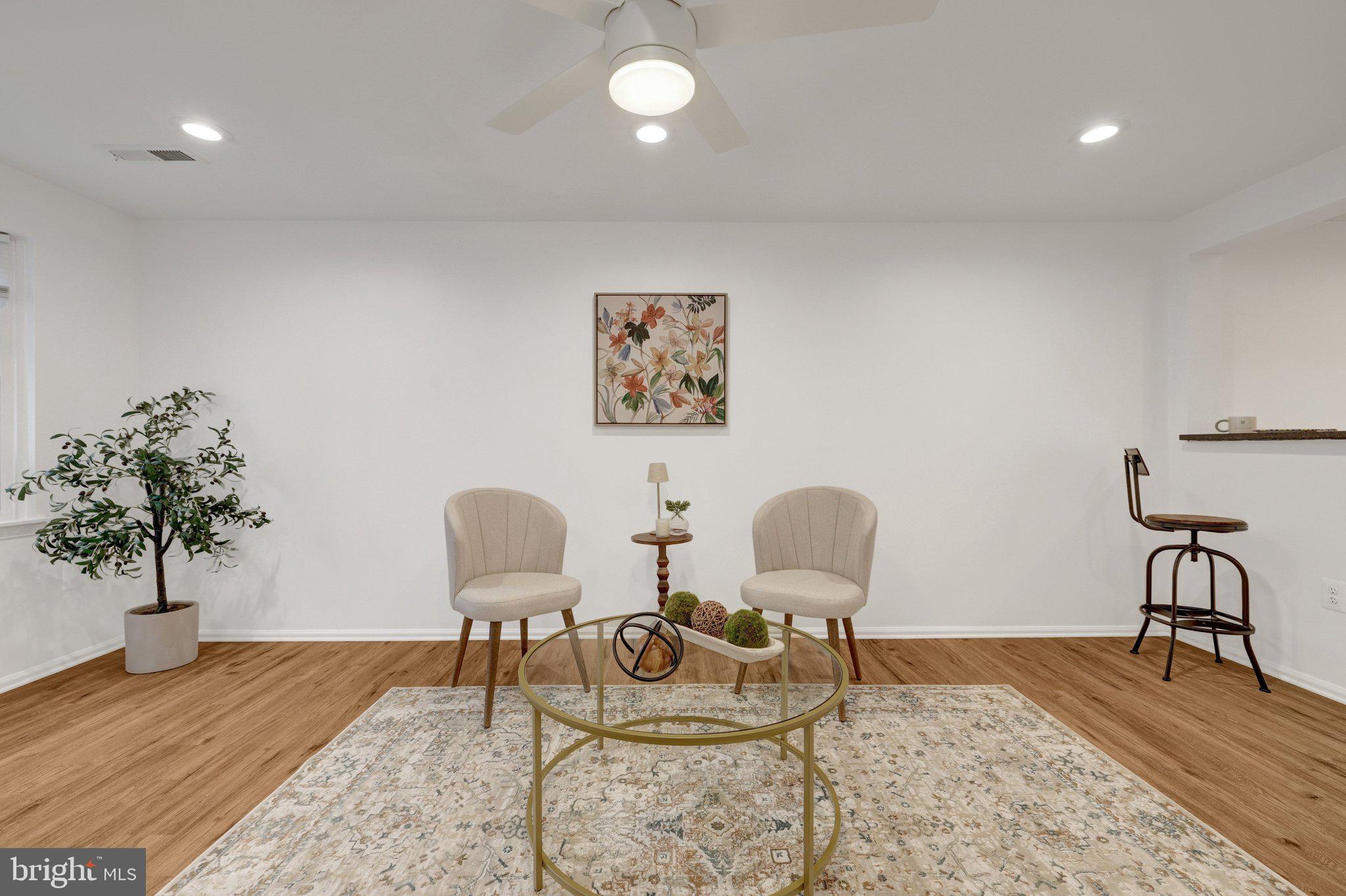 COUNTRYSIDE - Residential