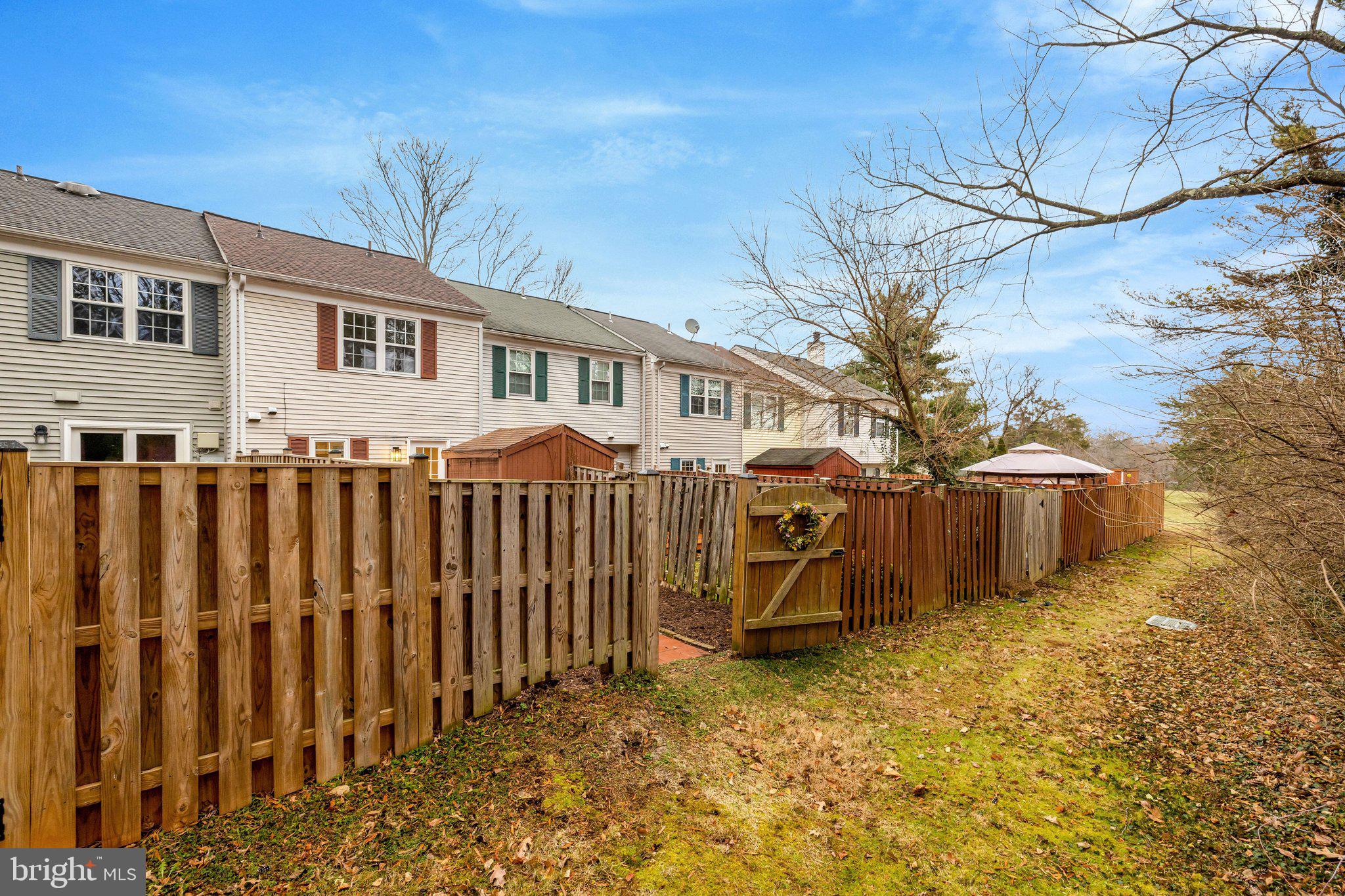 COUNTRYSIDE - Residential