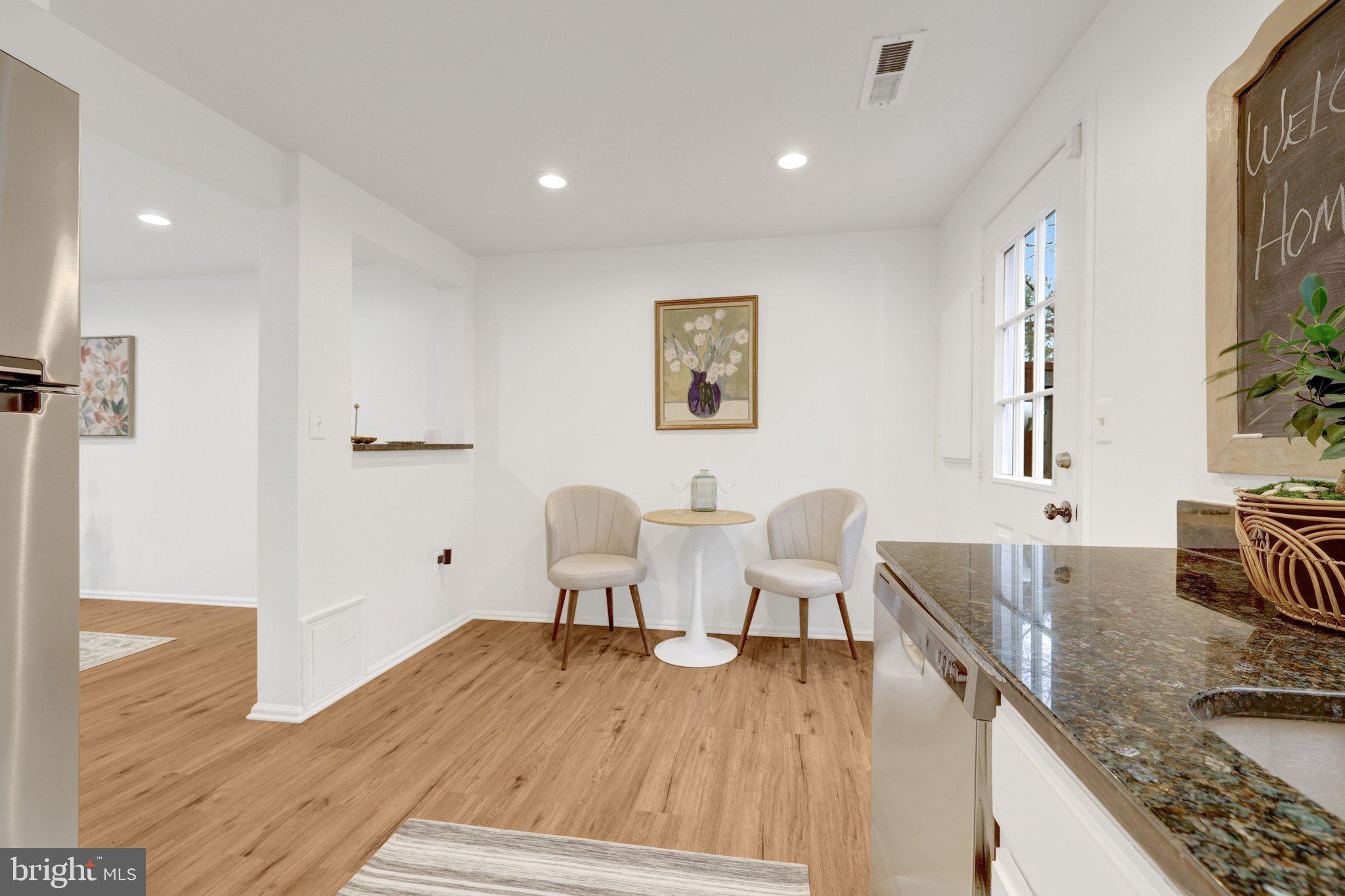 COUNTRYSIDE - Residential