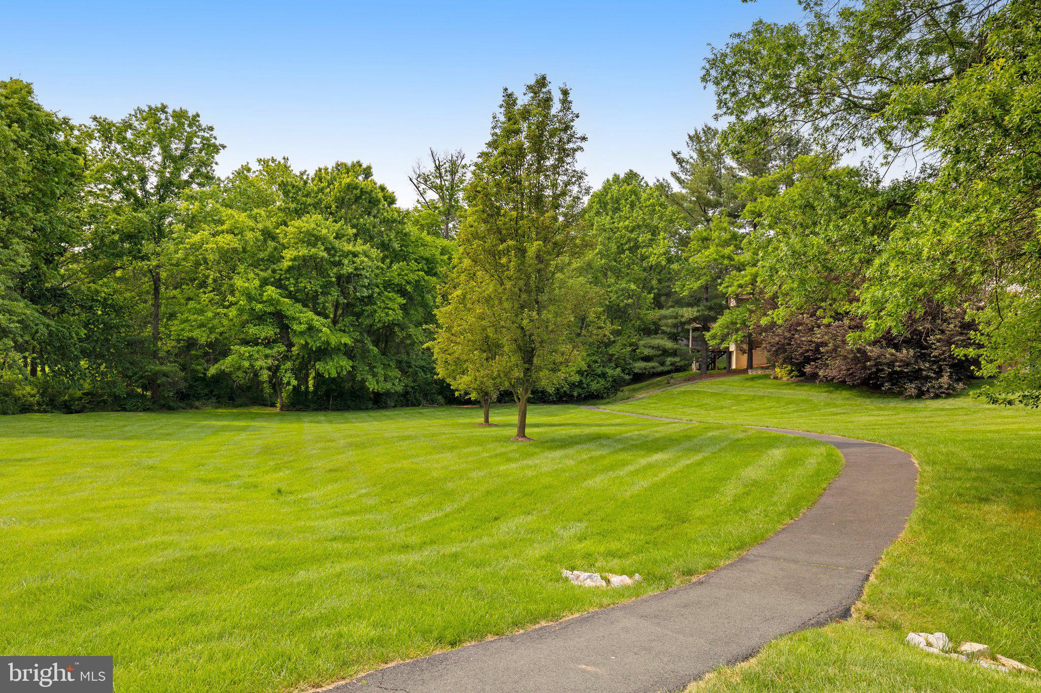 COUNTRYSIDE - Residential