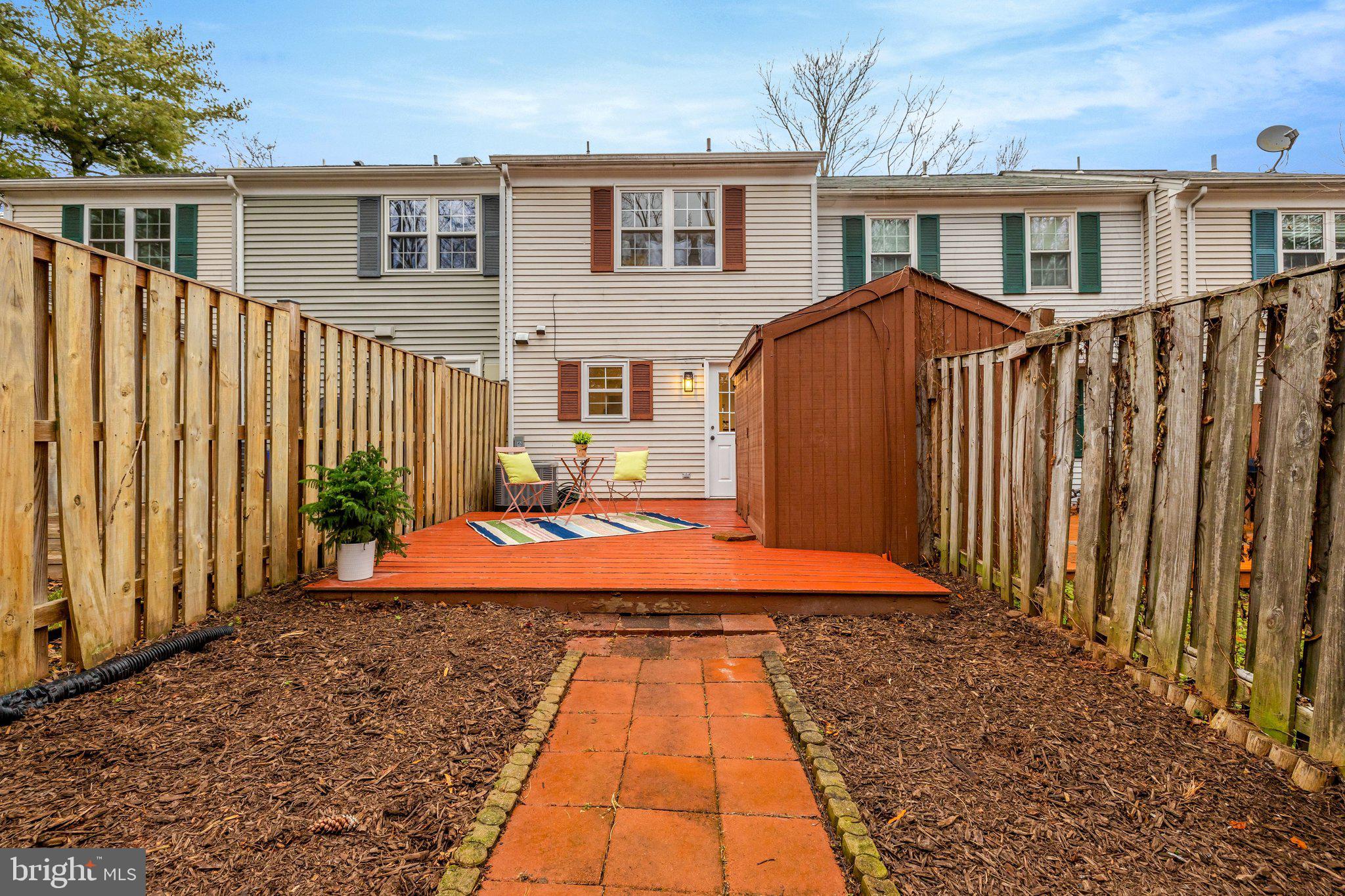 COUNTRYSIDE - Residential