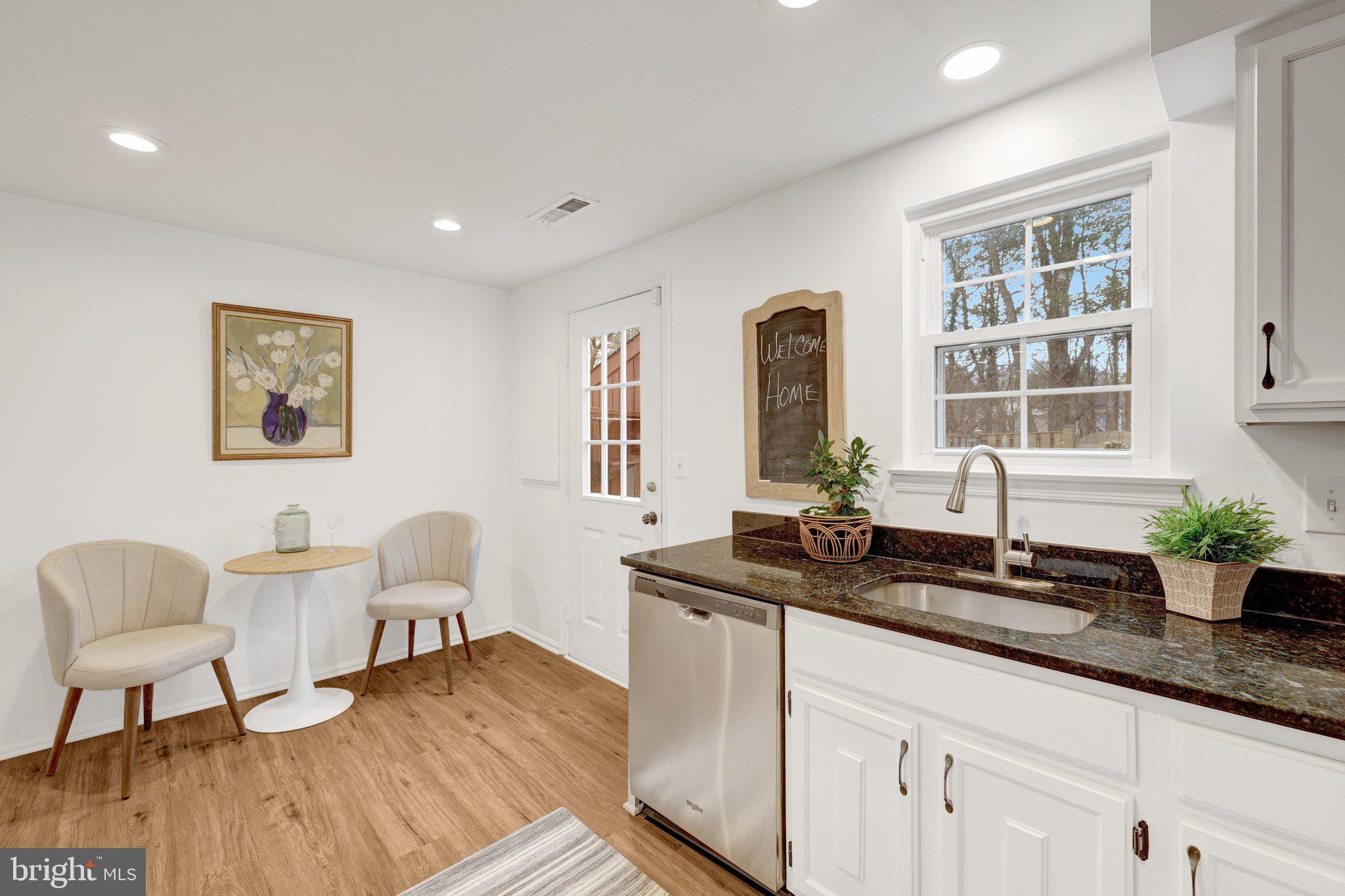 COUNTRYSIDE - Residential