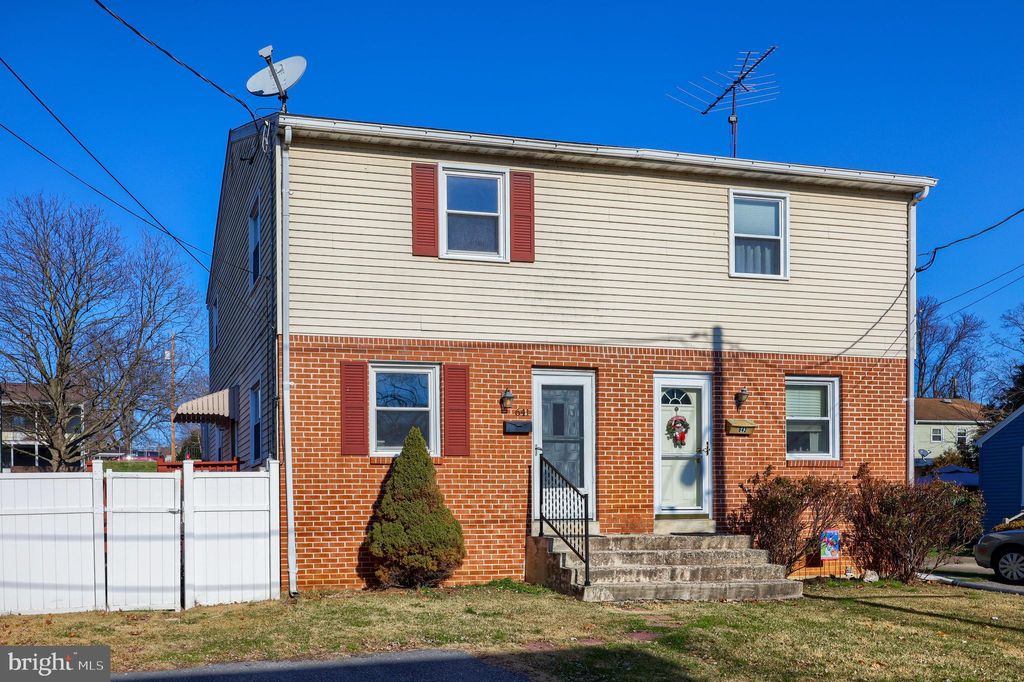 Photo of 641 FAIRVIEW AVE, COLUMBIA, PA 17512 (MLS # PALA2029196)