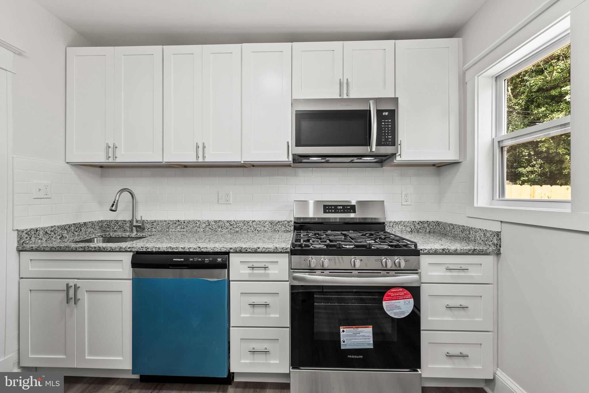 WAVERLY - Residential