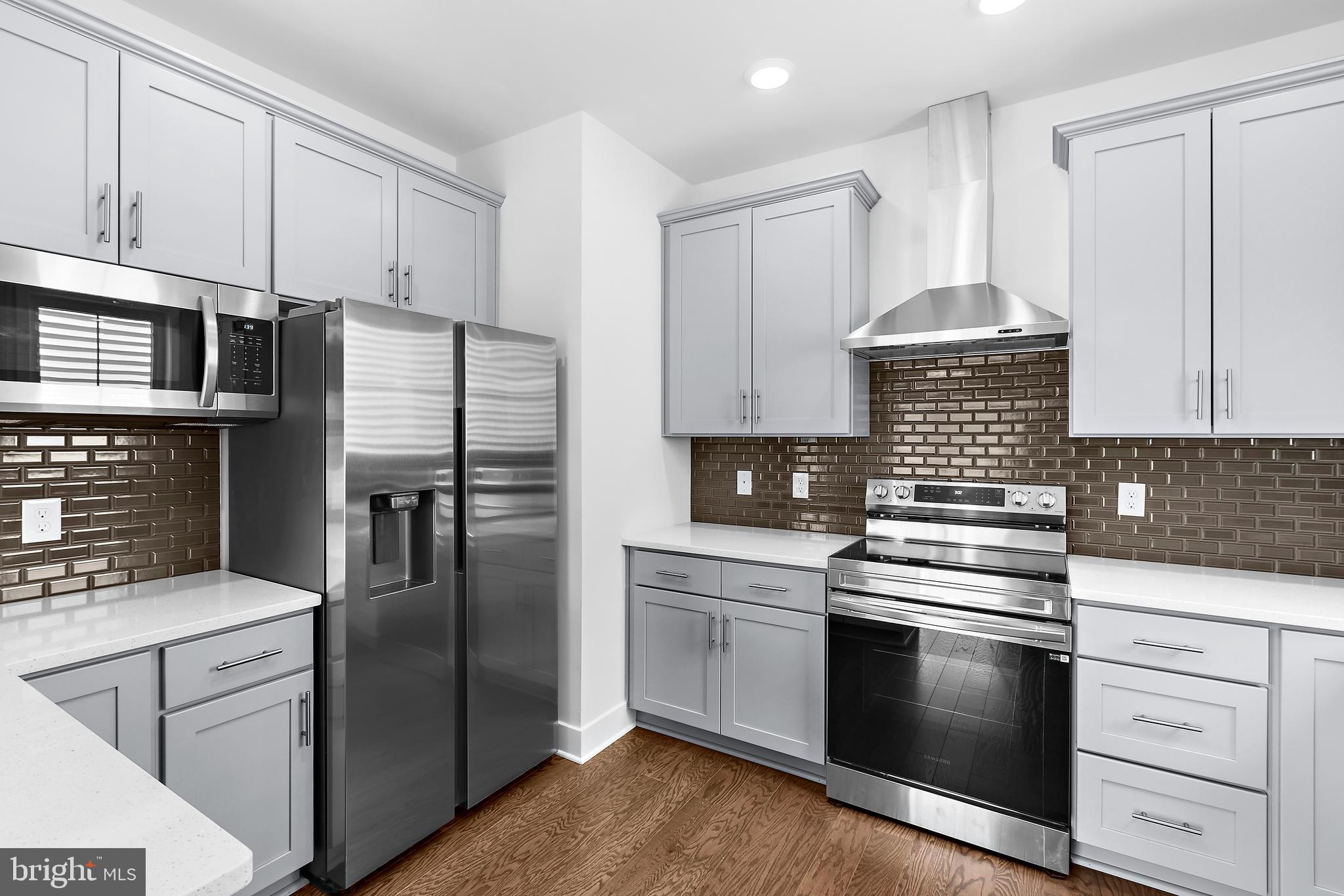 CARROLLTON MANOR - Residential