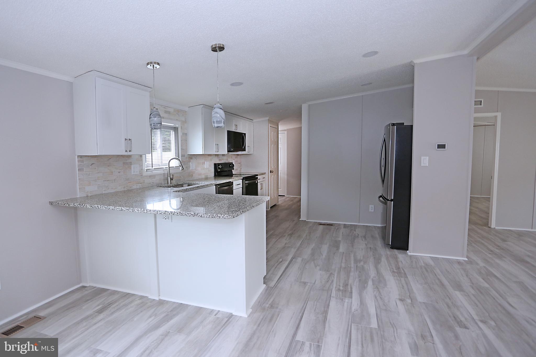 1325 SLIGH LANE