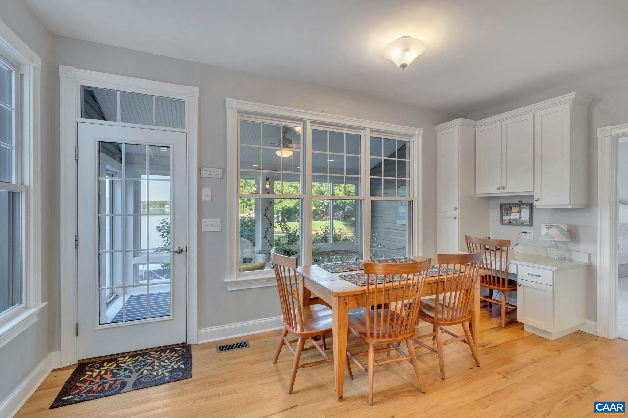 LAKE MONTICELLO - Residential