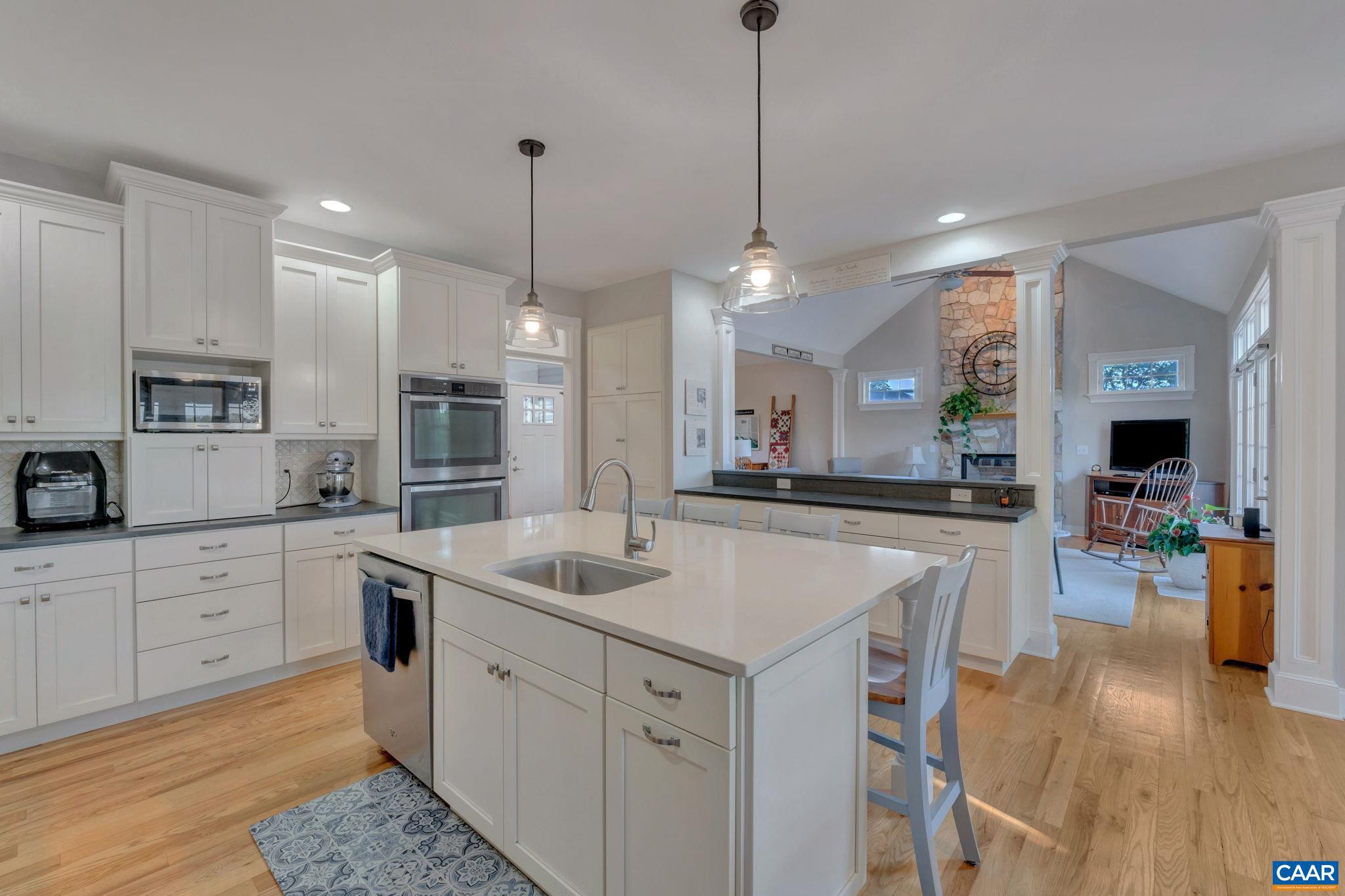 LAKE MONTICELLO - Residential