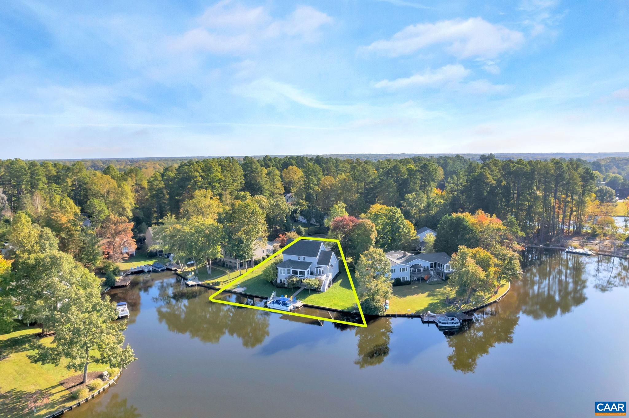 LAKE MONTICELLO - Residential