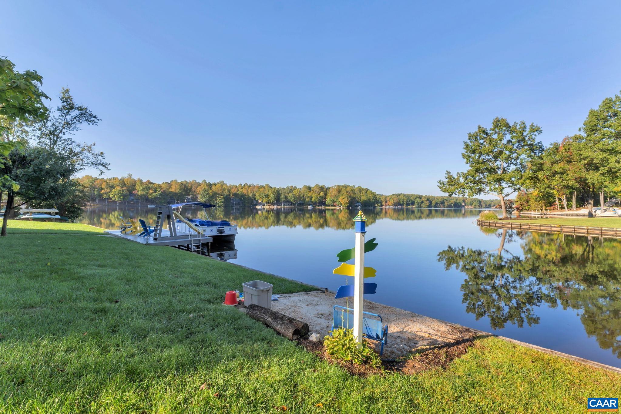 LAKE MONTICELLO - Residential