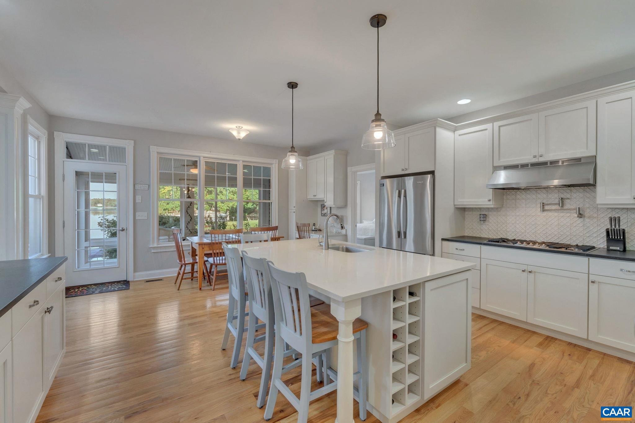 LAKE MONTICELLO - Residential