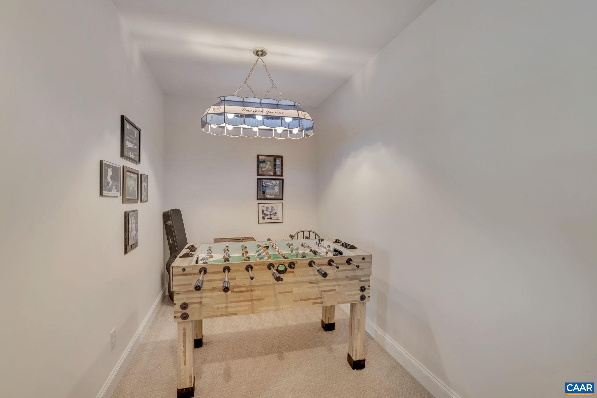 LAKE MONTICELLO - Residential