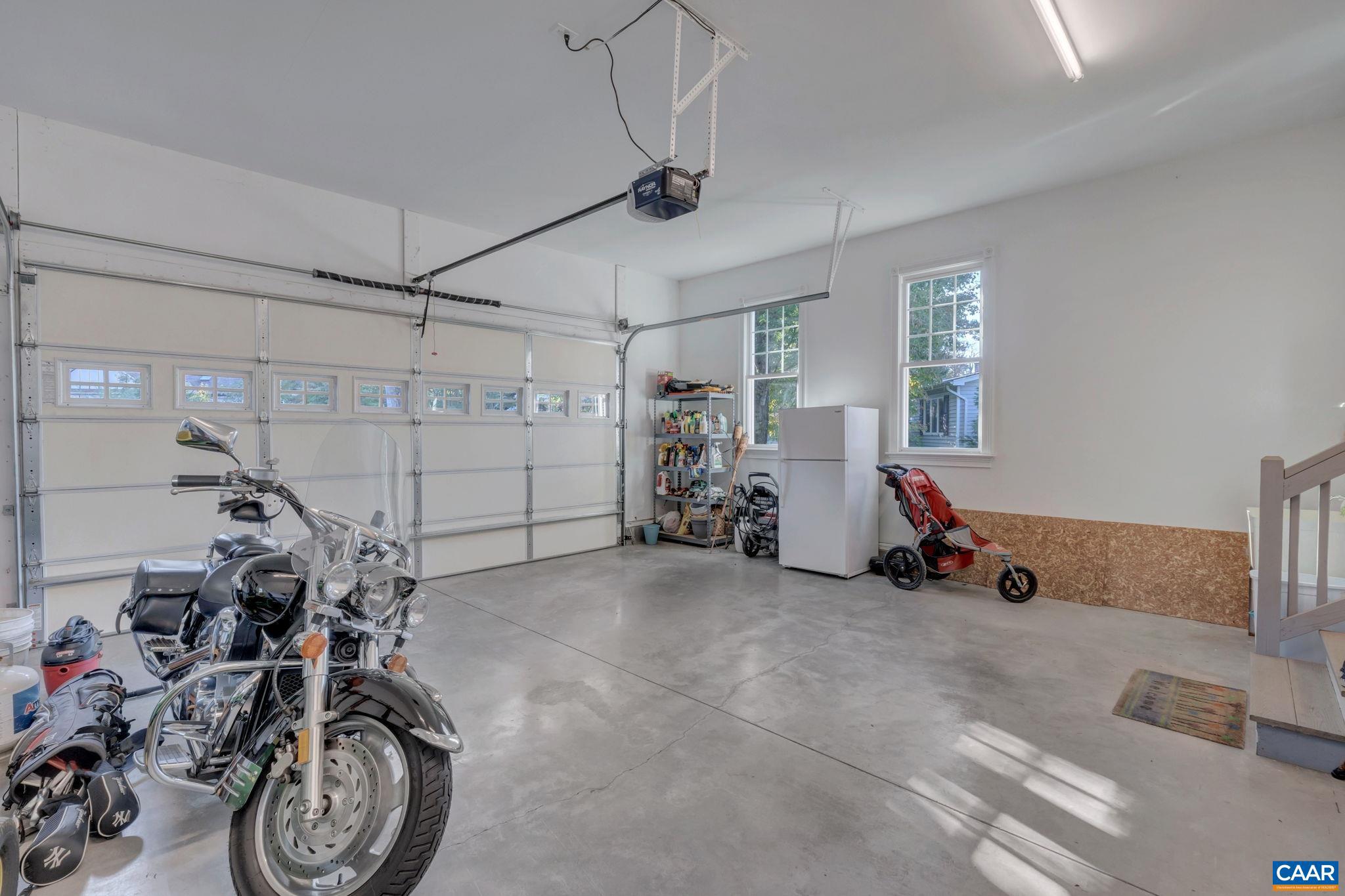 LAKE MONTICELLO - Residential