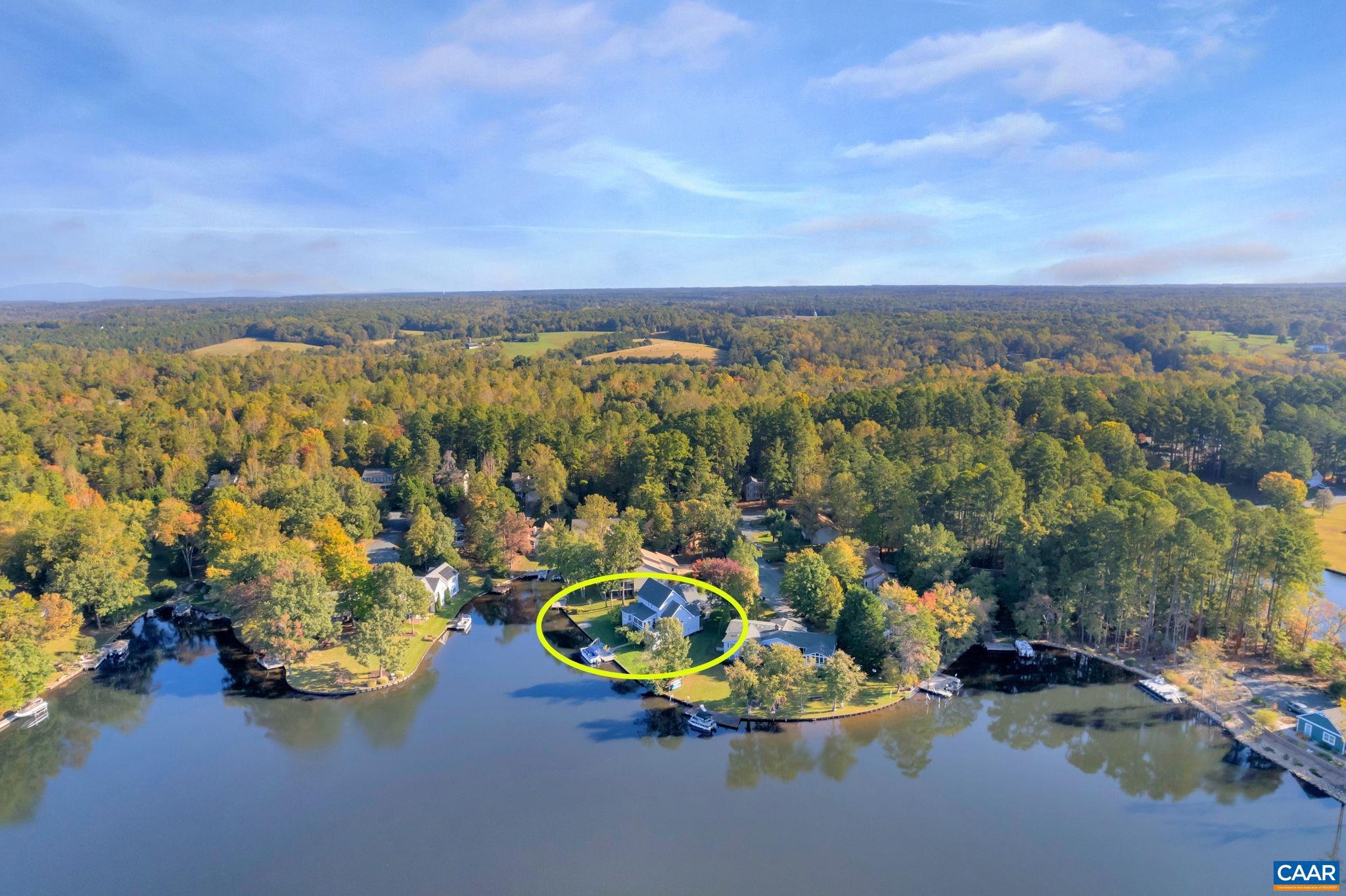 LAKE MONTICELLO - Residential