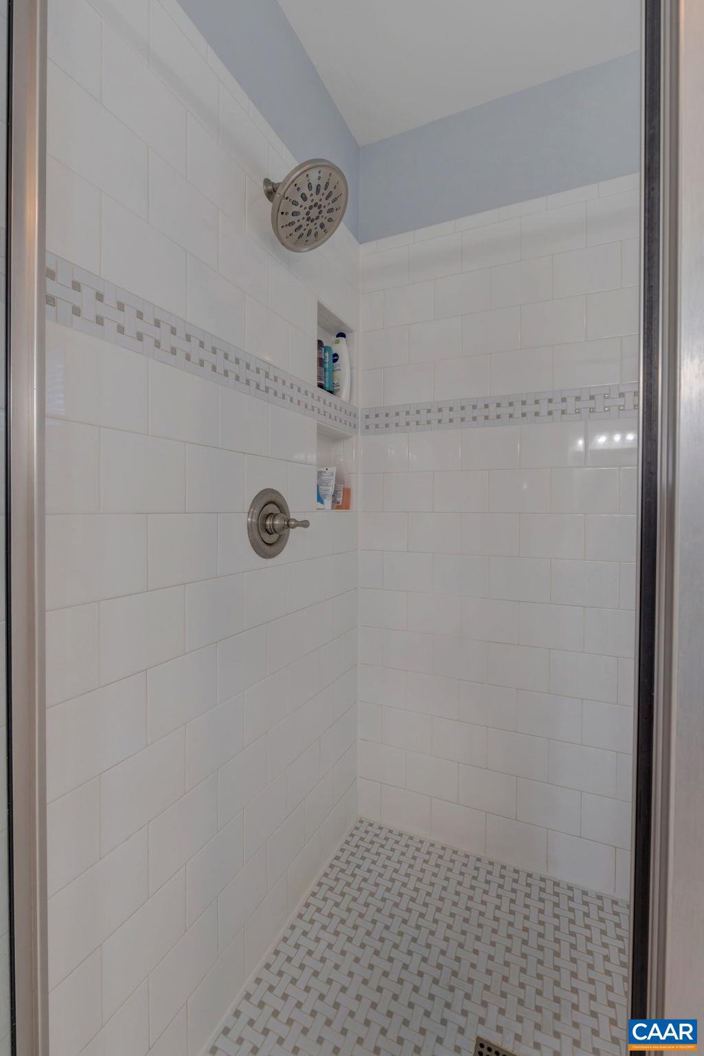 LAKE MONTICELLO - Residential