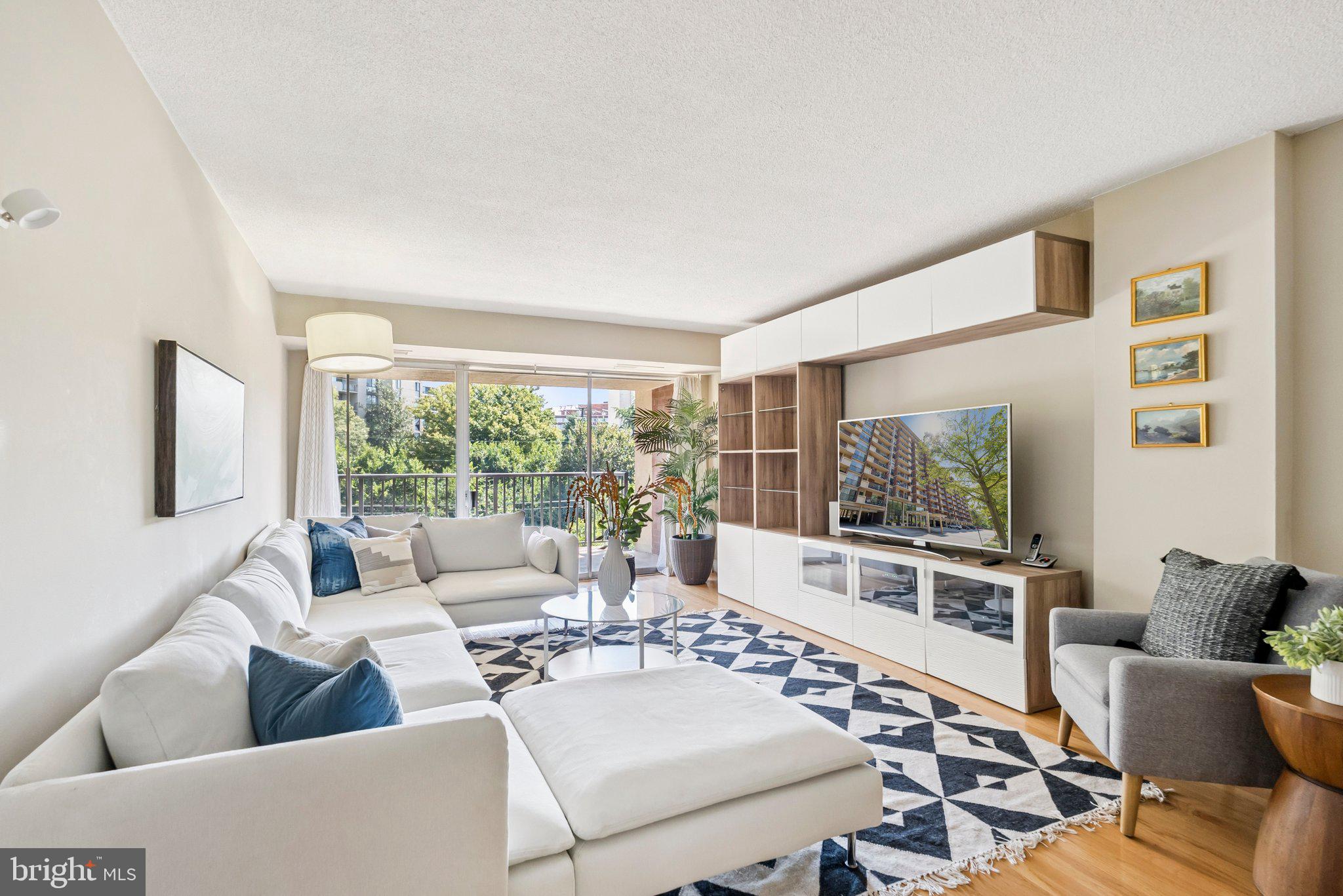 1300 ARMY NAVY DRIVE 514