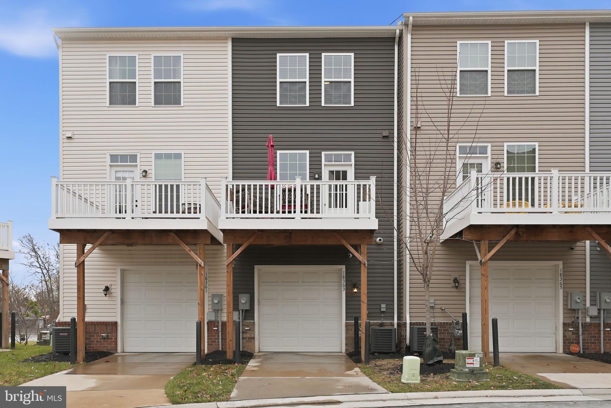 EAGLE ROW - Residential