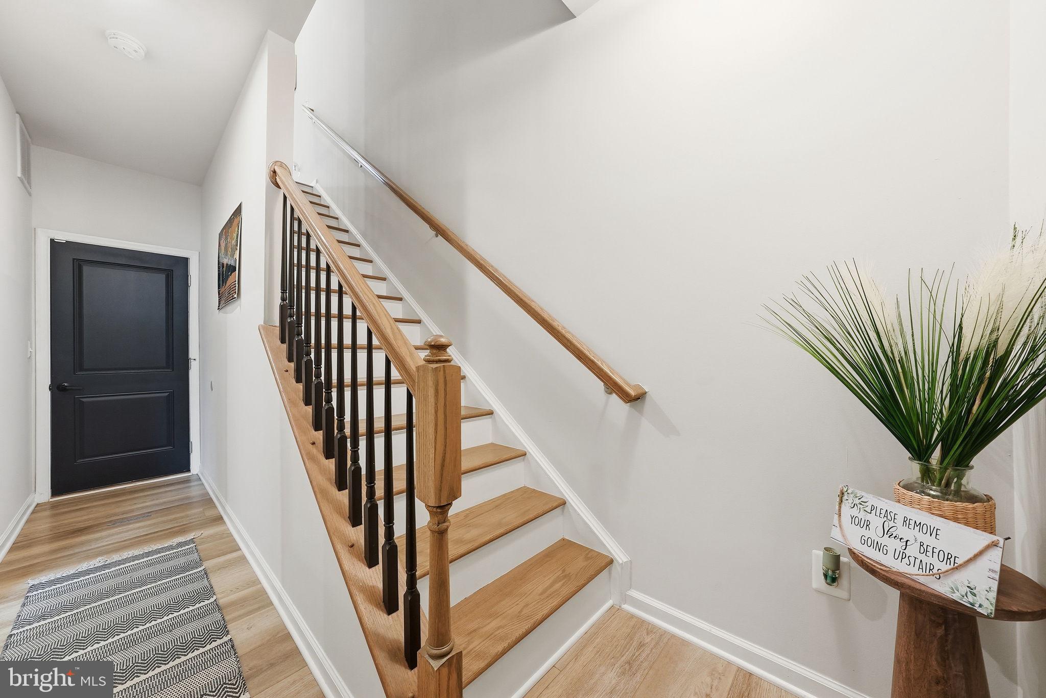 EAGLE ROW - Residential