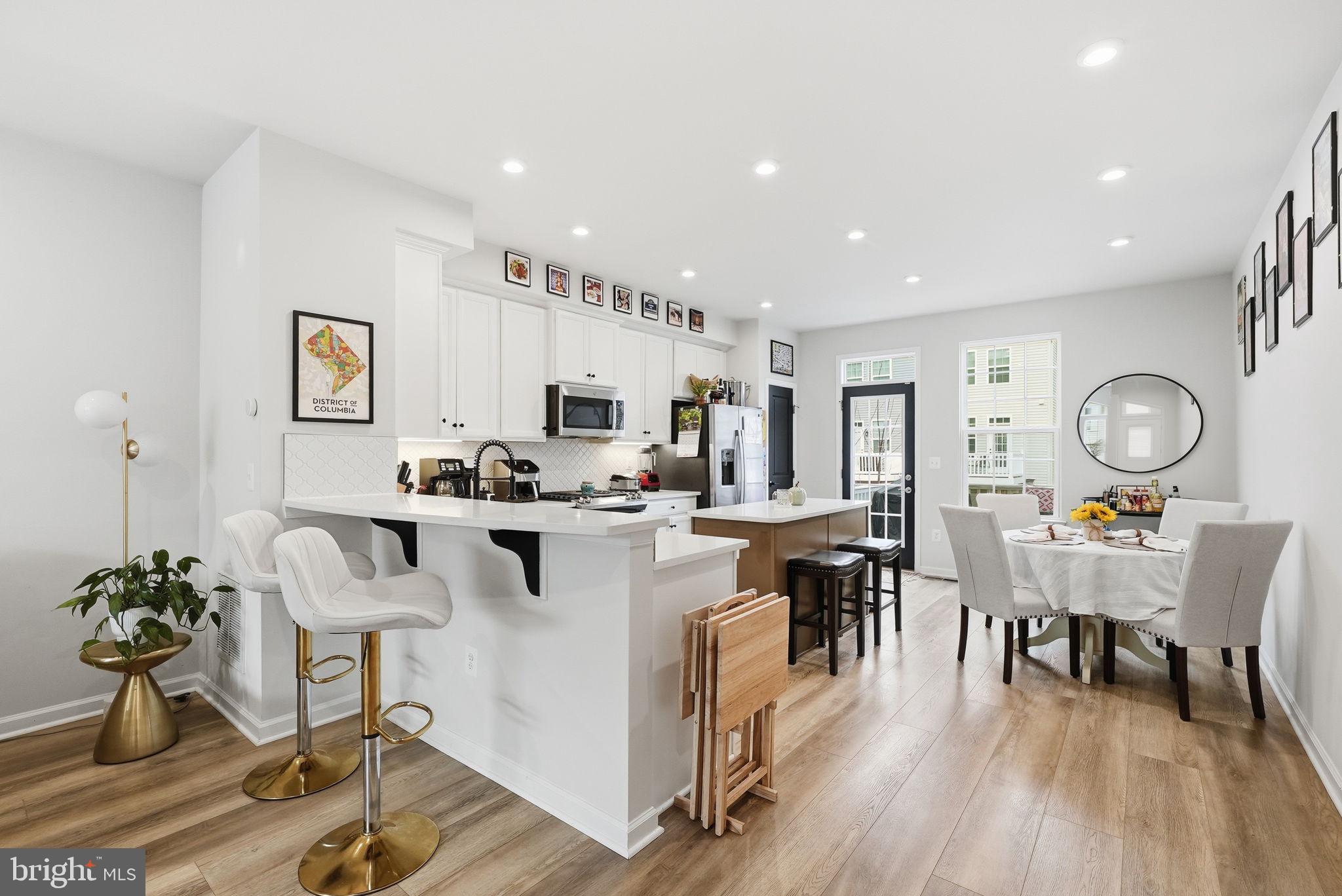 EAGLE ROW - Residential