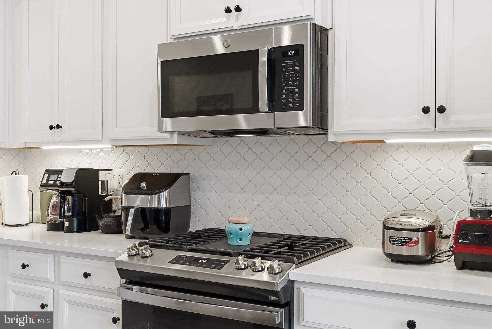 EAGLE ROW - Residential