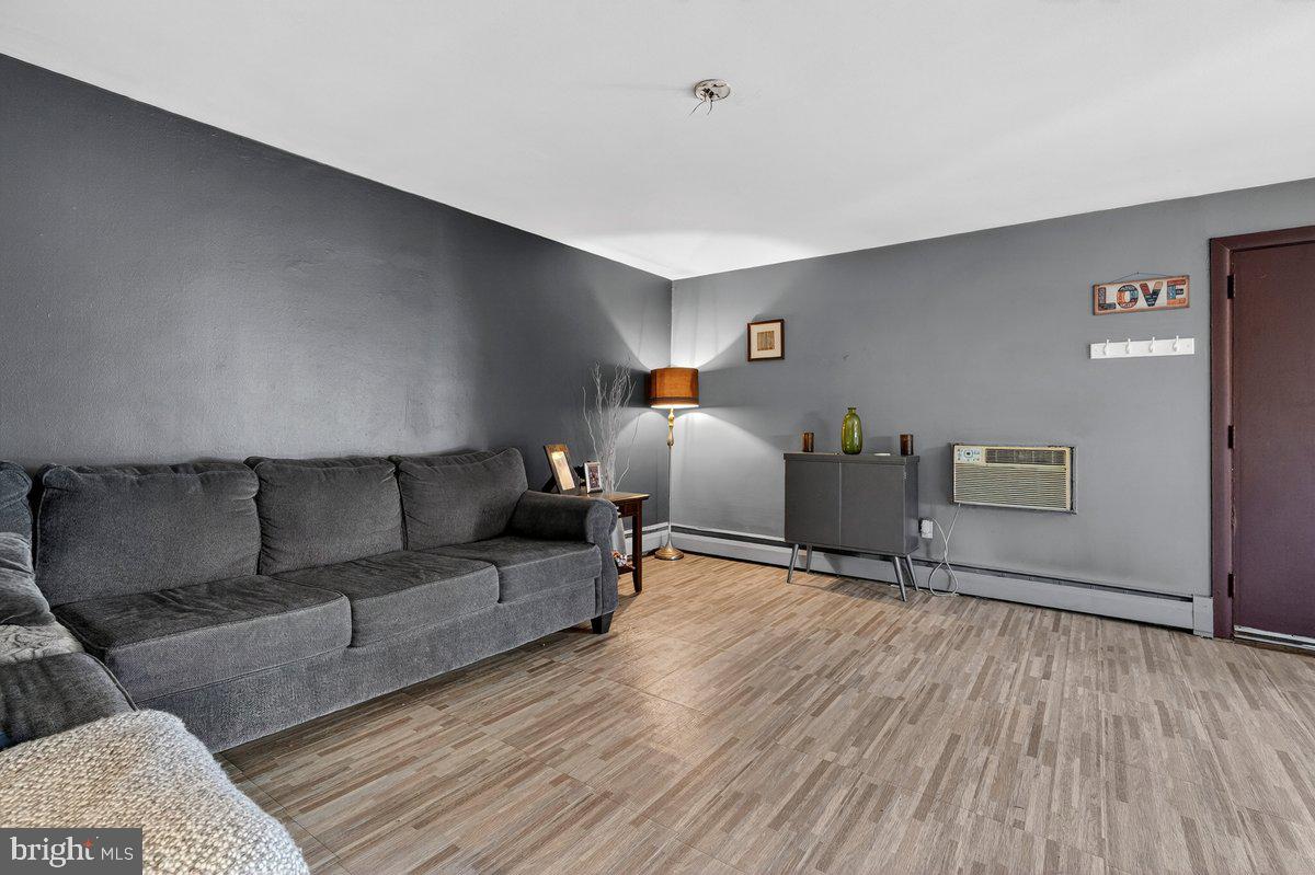 CONTEMPORARY VLG - Residential