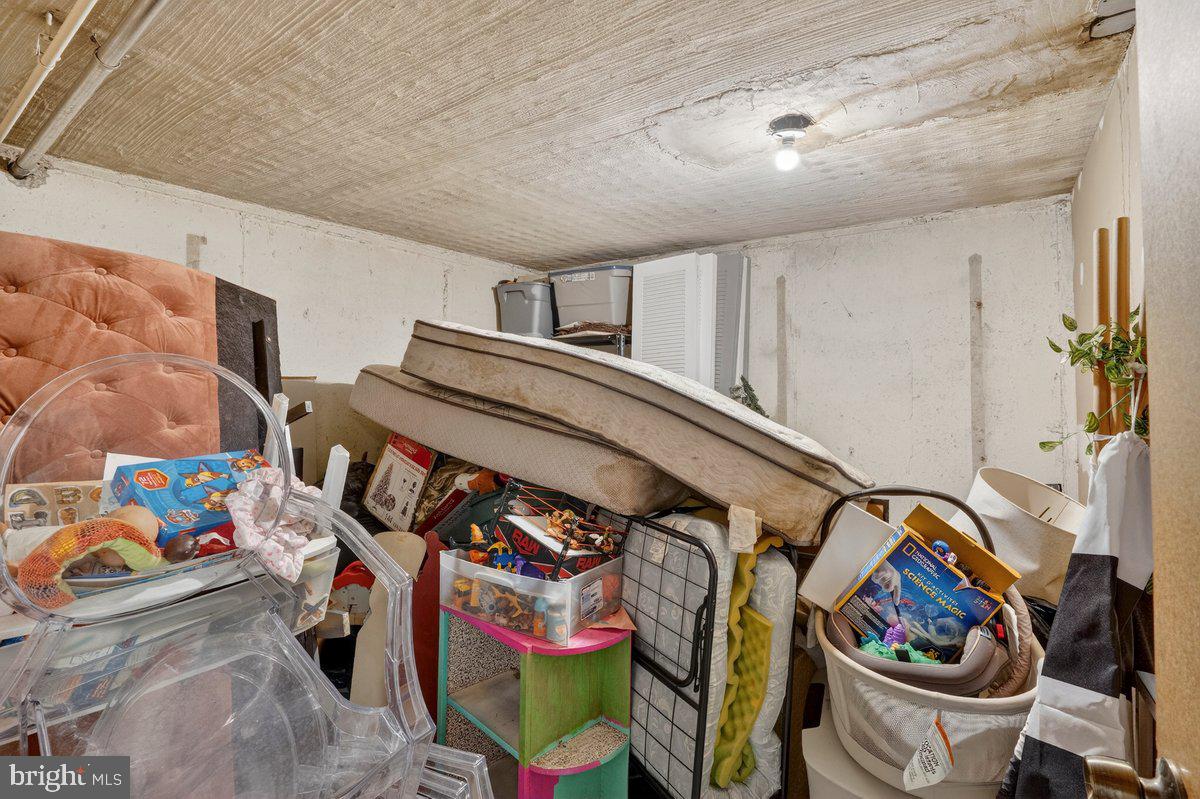 CONTEMPORARY VLG - Residential