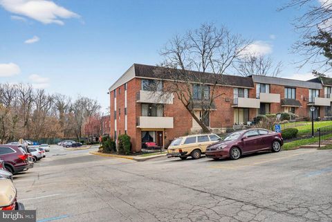 Condo For Sale - 100 E Glenolden Avenue #O-1<br/> Delaware County, GLENOLDEN, PA 19036