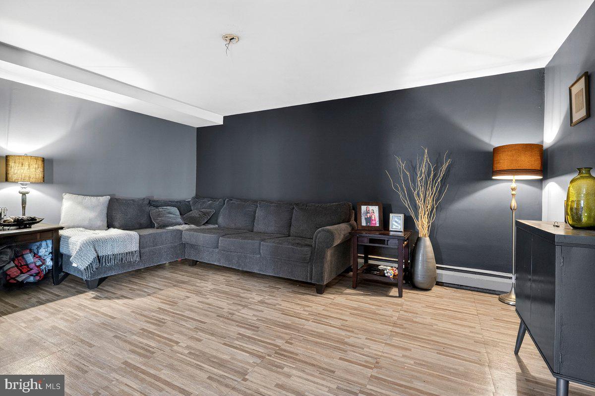 CONTEMPORARY VLG - Residential