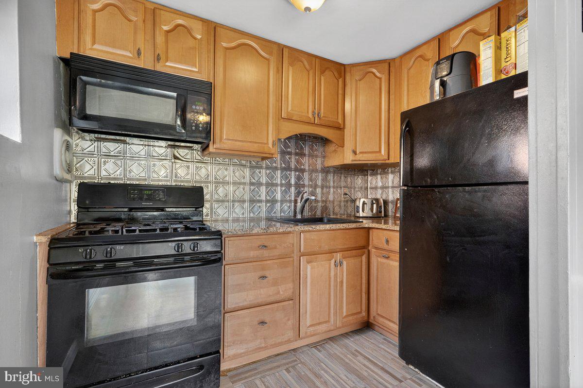 CONTEMPORARY VLG - Residential