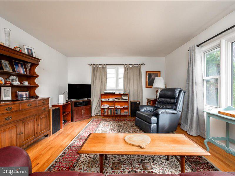 FAIRLAWN - Residential