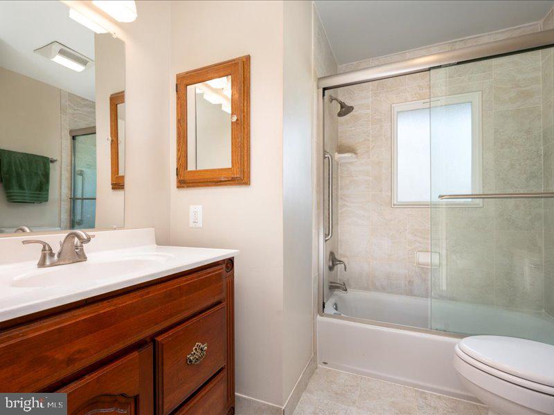 FAIRLAWN - Residential