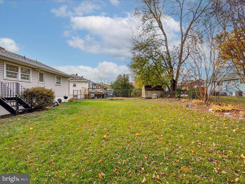 FAIRLAWN - Residential