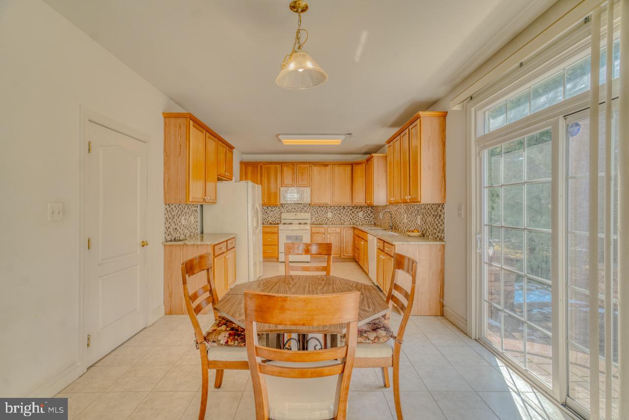 ISLAND GREEN ESTATES - Residential