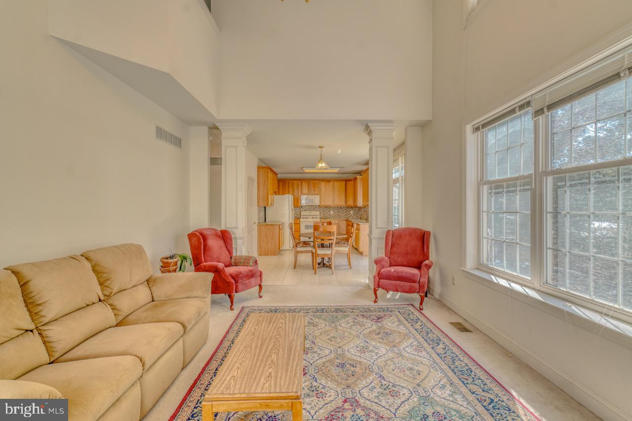 ISLAND GREEN ESTATES - Residential