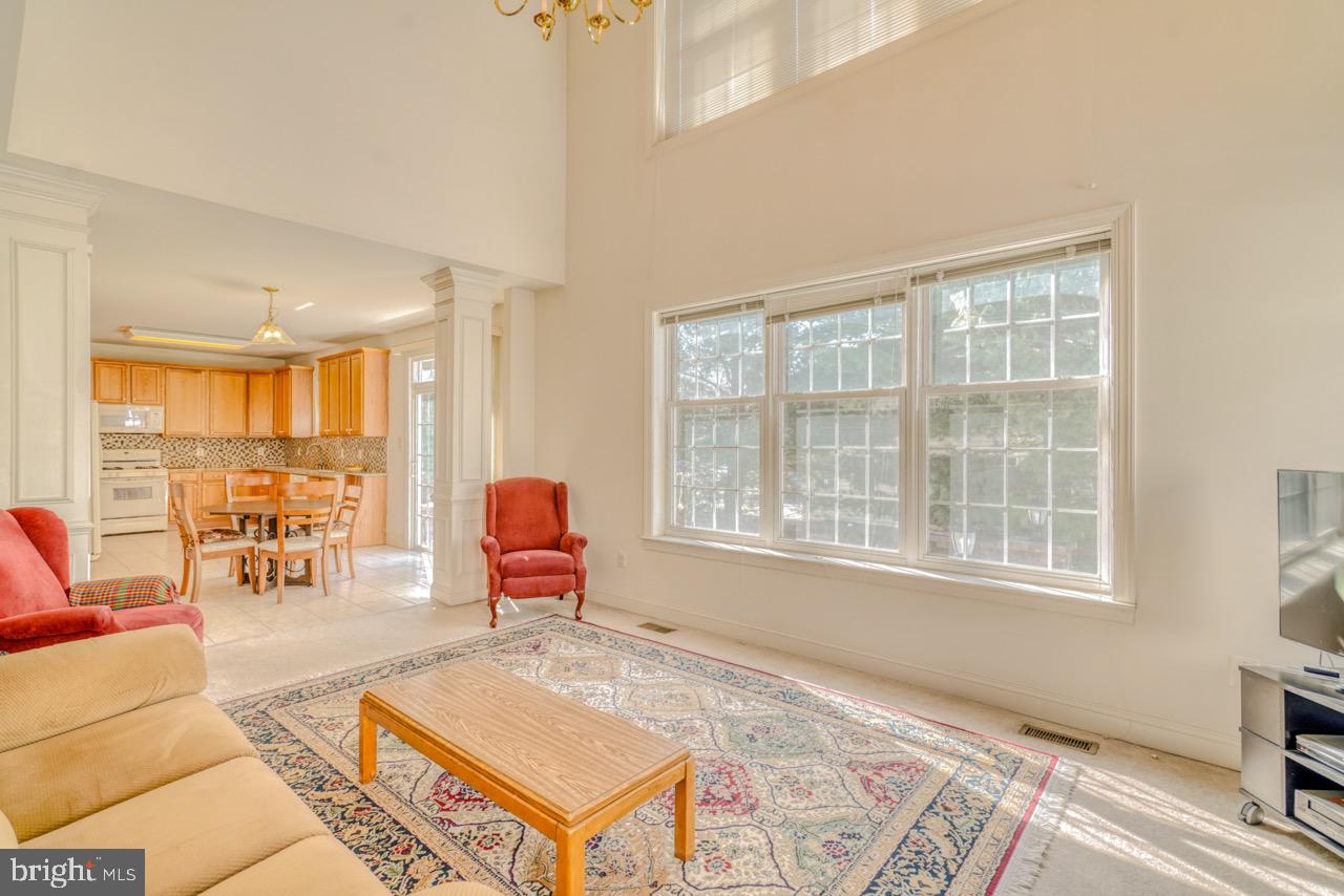 ISLAND GREEN ESTATES - Residential