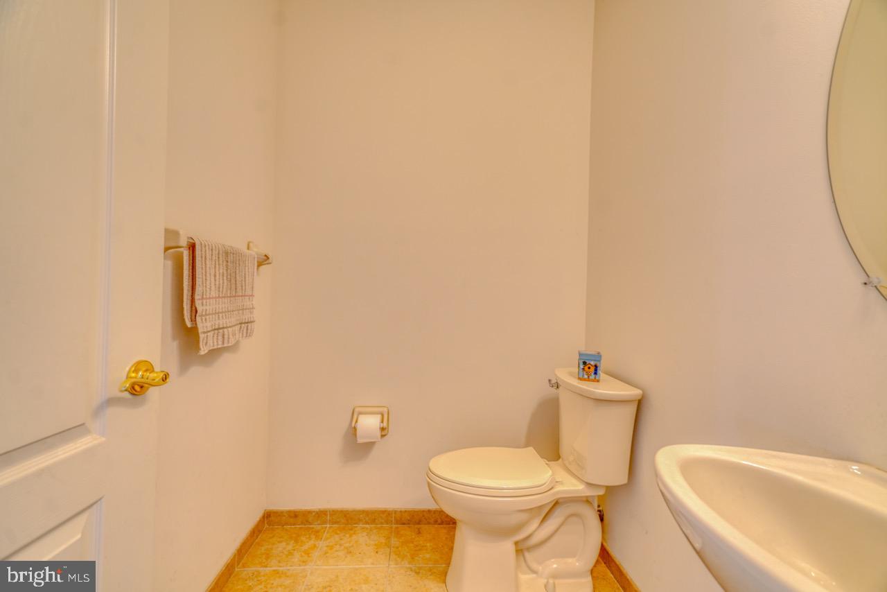 ISLAND GREEN ESTATES - Residential