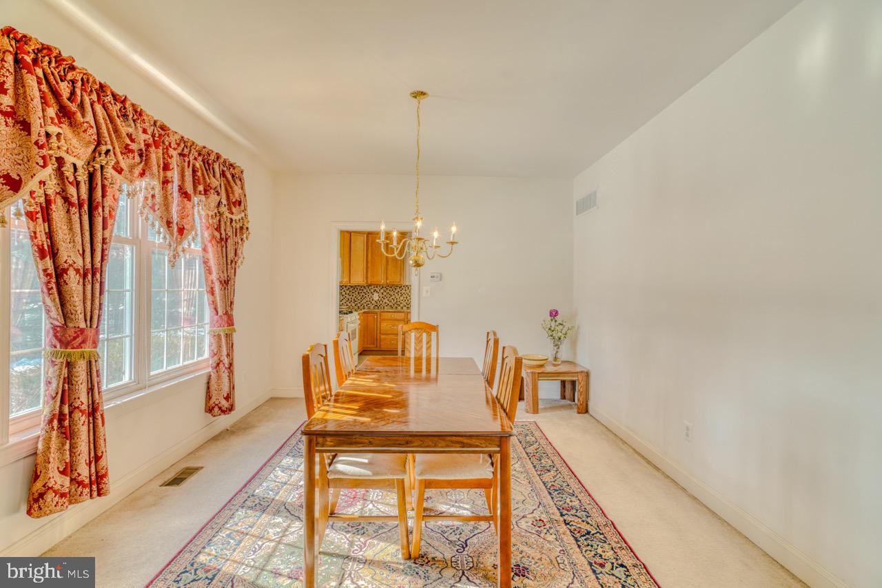 ISLAND GREEN ESTATES - Residential