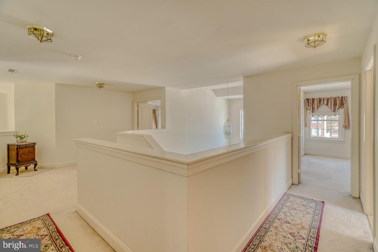 ISLAND GREEN ESTATES - Residential