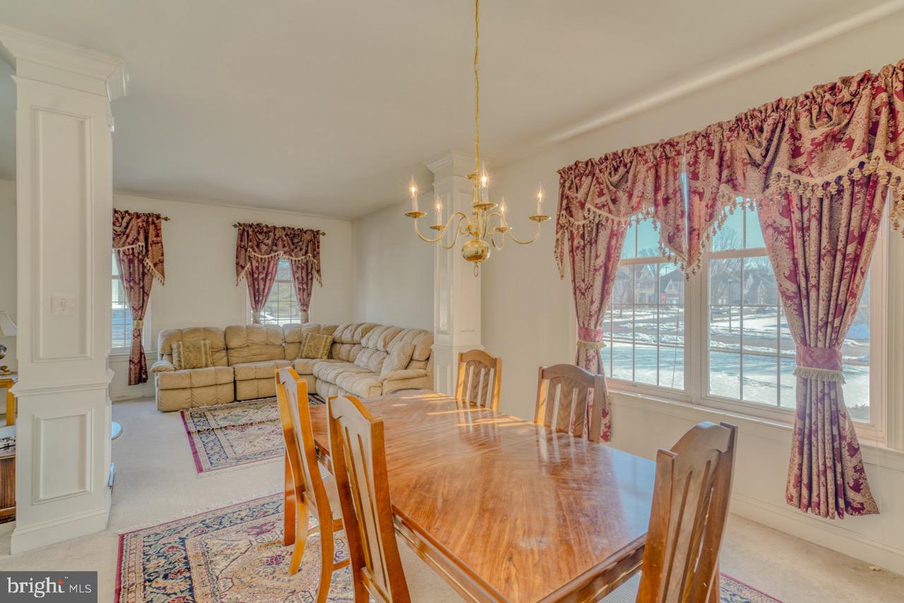 ISLAND GREEN ESTATES - Residential