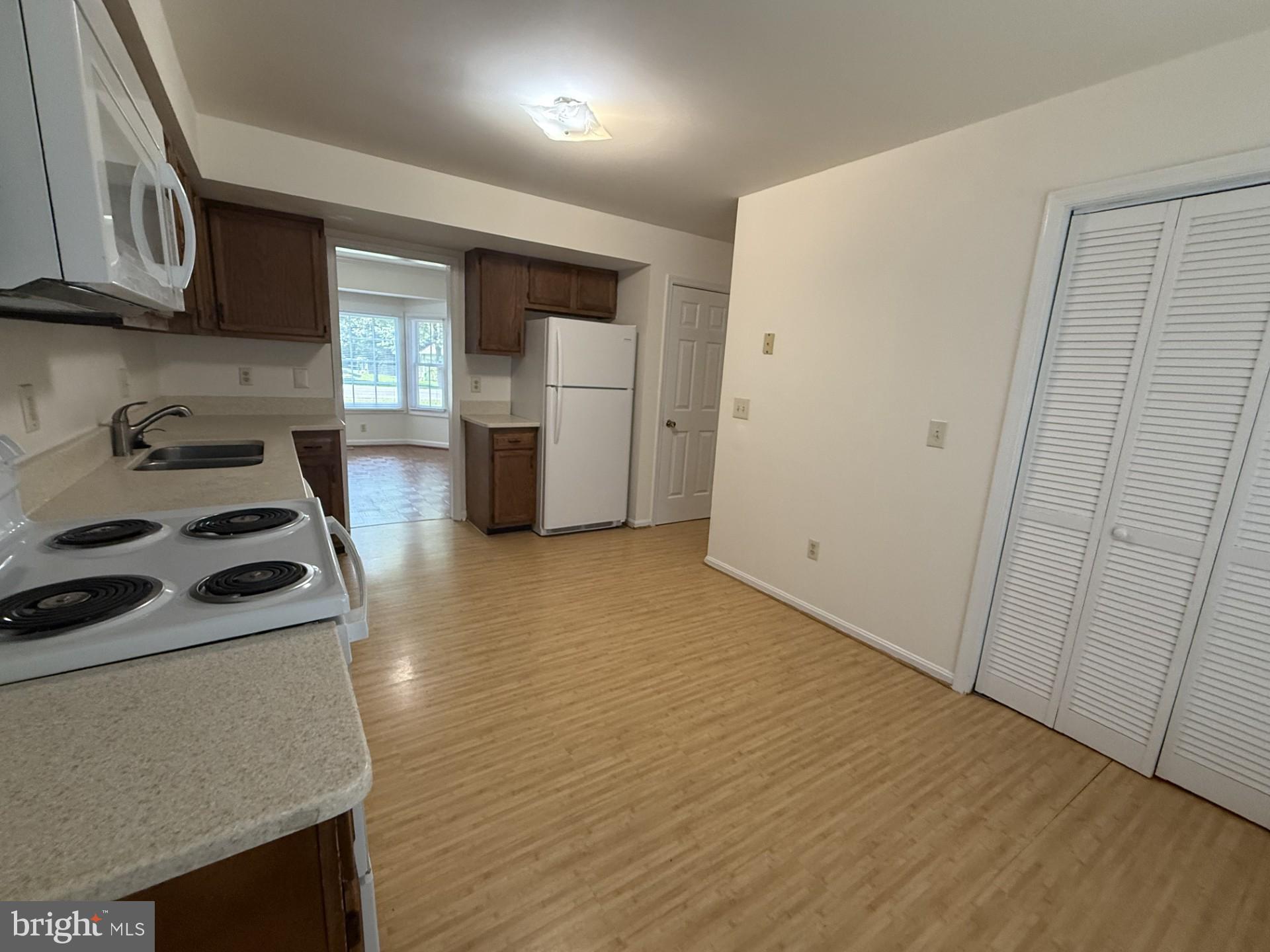 STONEWALL ESTATES - Residential Lease