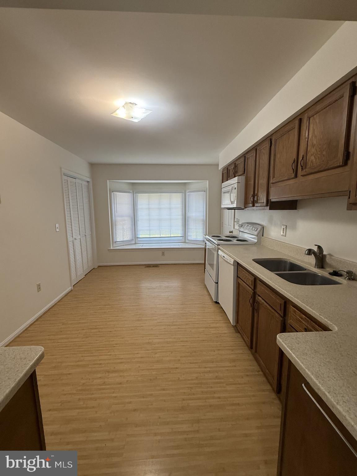 STONEWALL ESTATES - Residential Lease