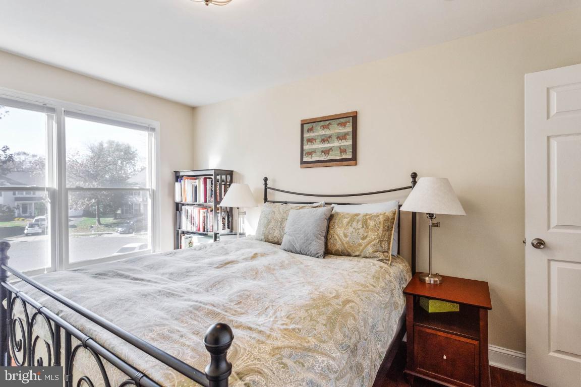 LANDSDOWNE - Residential