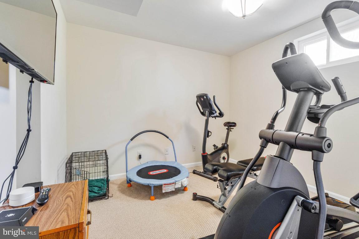 LANDSDOWNE - Residential