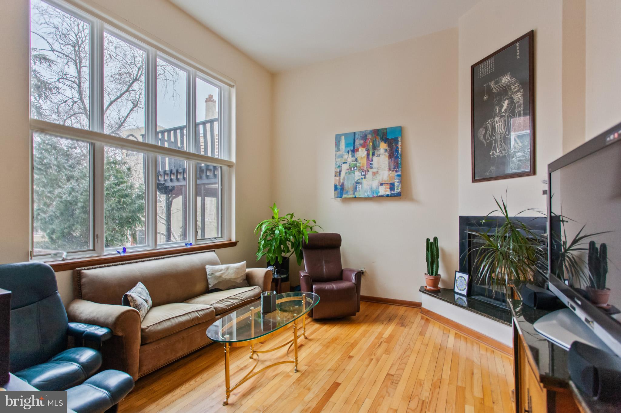 QUEEN VILLAGE - Residential Lease