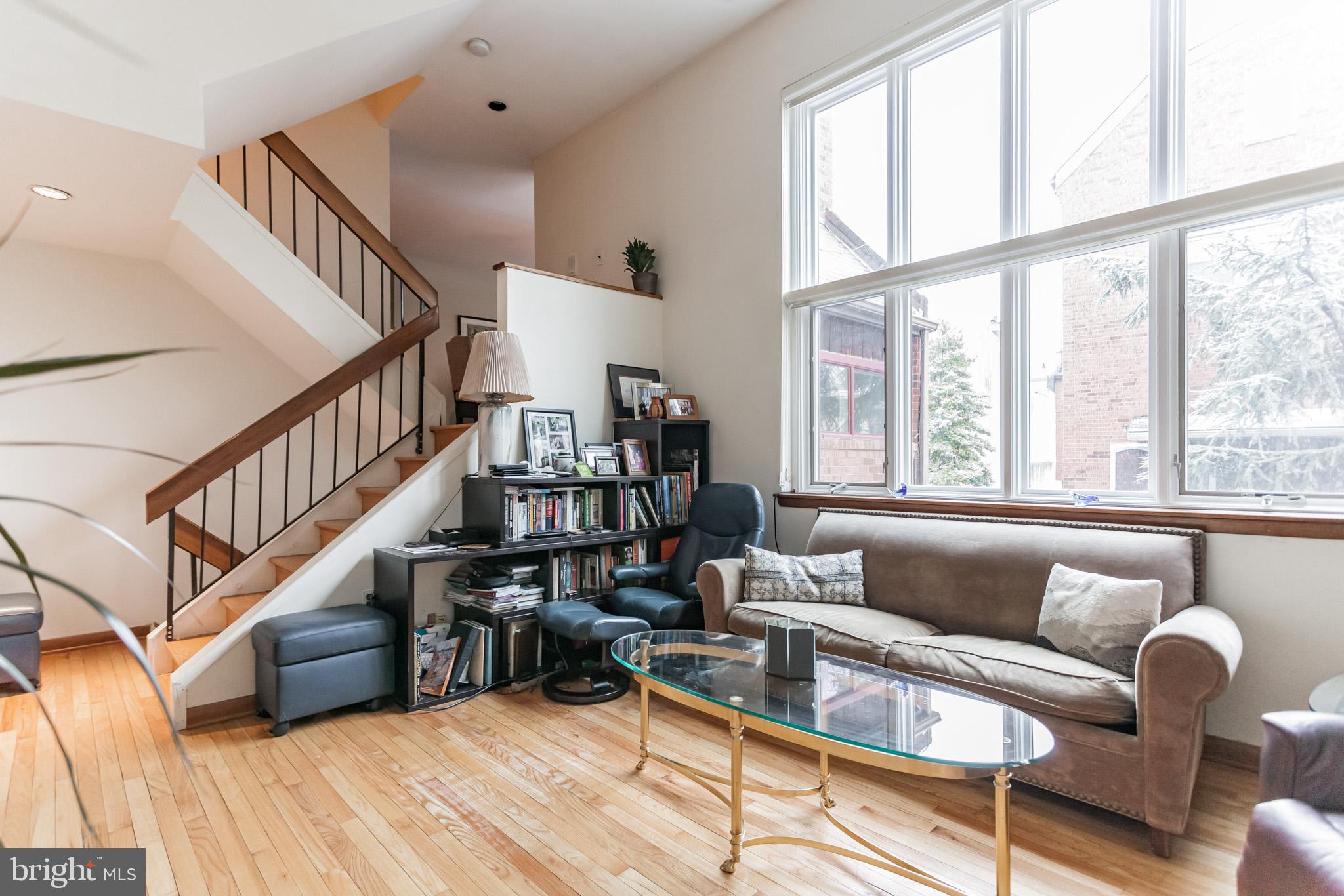 QUEEN VILLAGE - Residential Lease