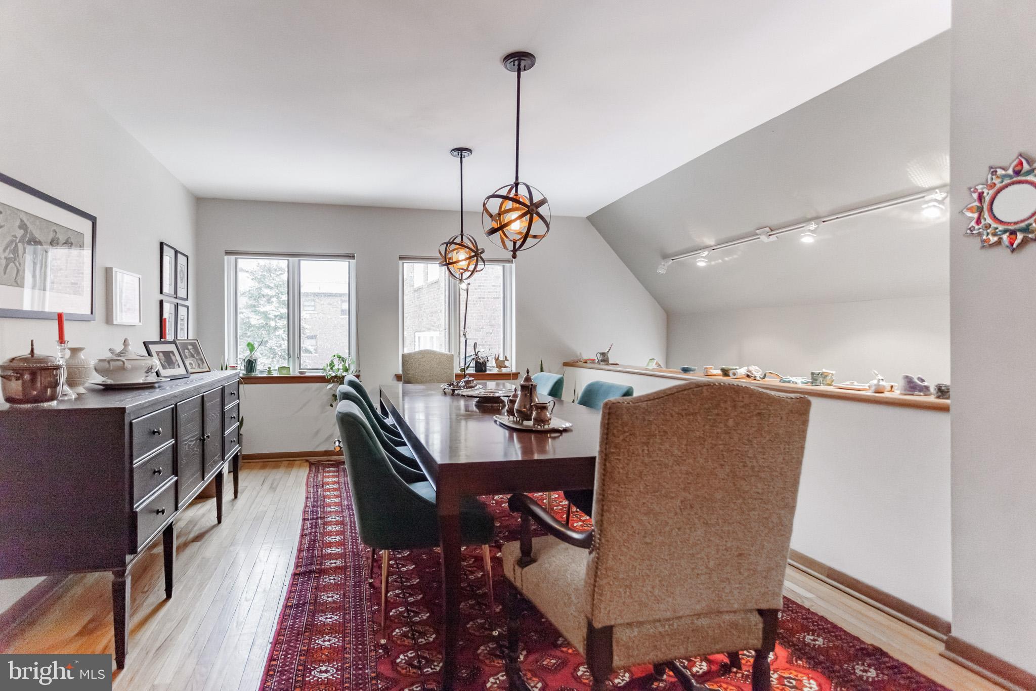 QUEEN VILLAGE - Residential Lease