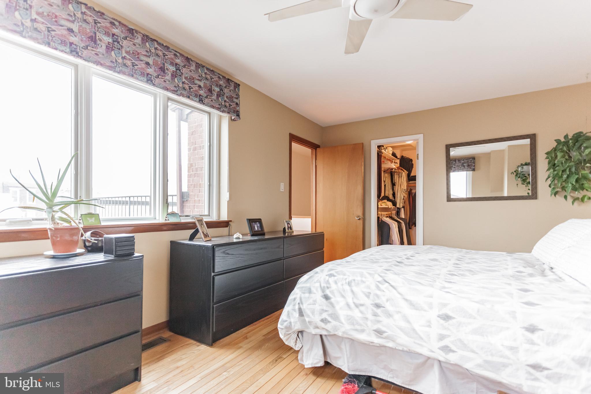 QUEEN VILLAGE - Residential Lease